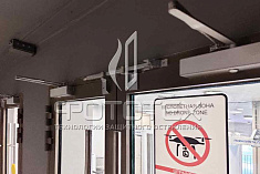 Противопожарные двери EIWS-60 большого размера на курорте премиум-класса